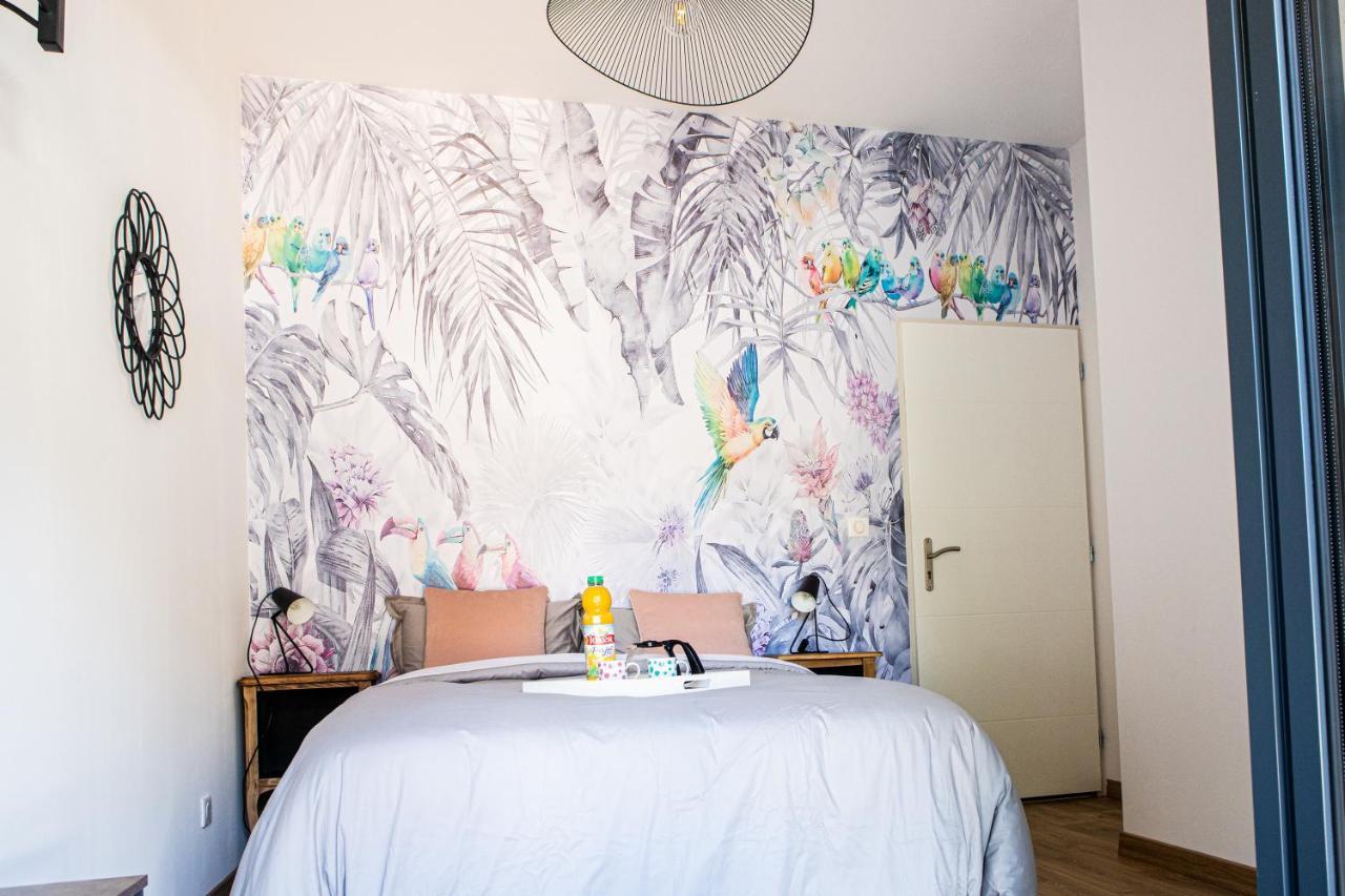 Chambre Tropicale Privee Au Coeur D'Un Village Calme Et Proche Du Vignoble Vinzelles Kültér fotó